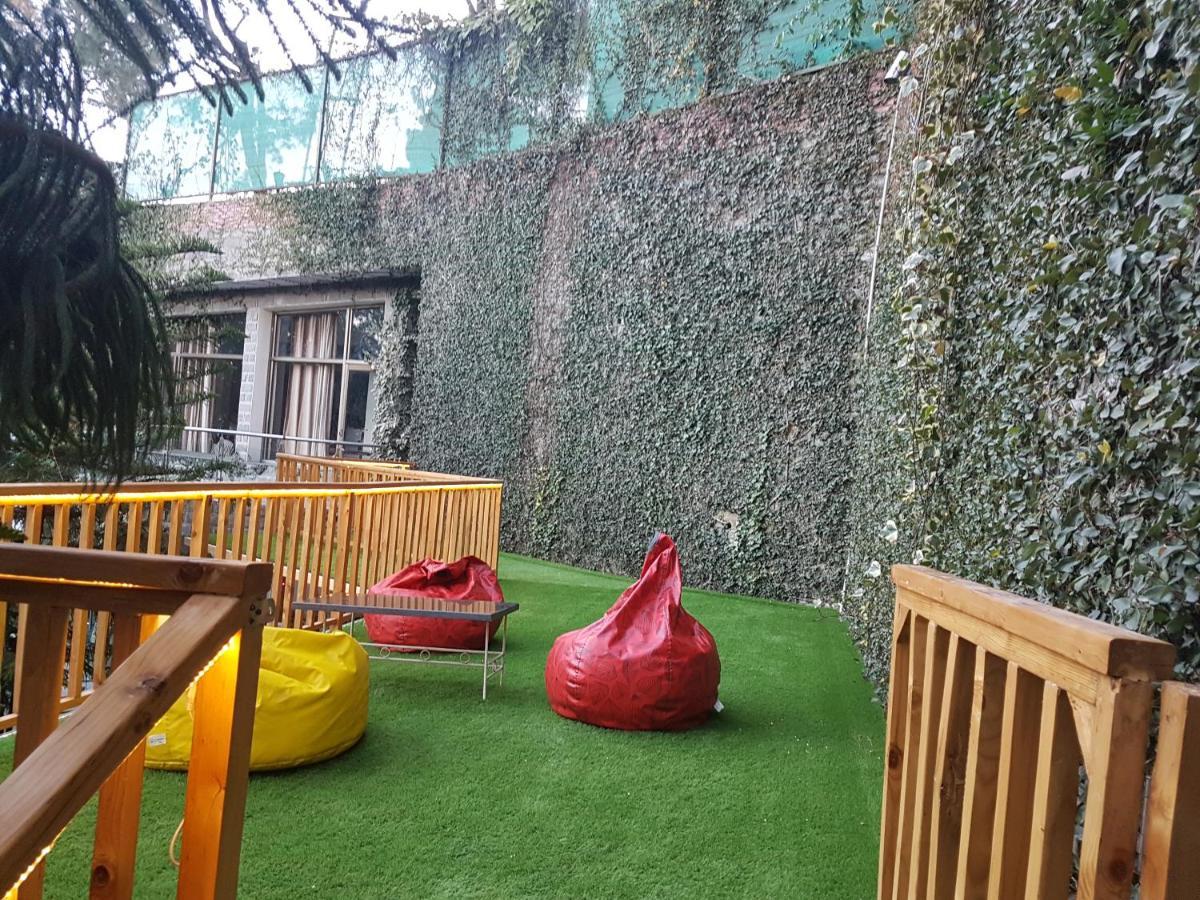 Kasauli Castle Resort Ngoại thất bức ảnh